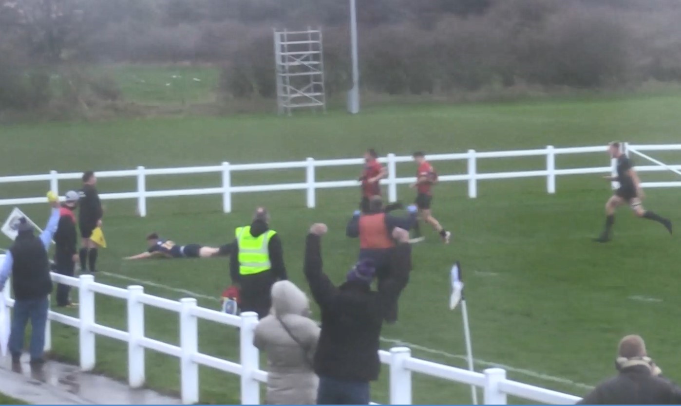 Kieran Davies scores out wide